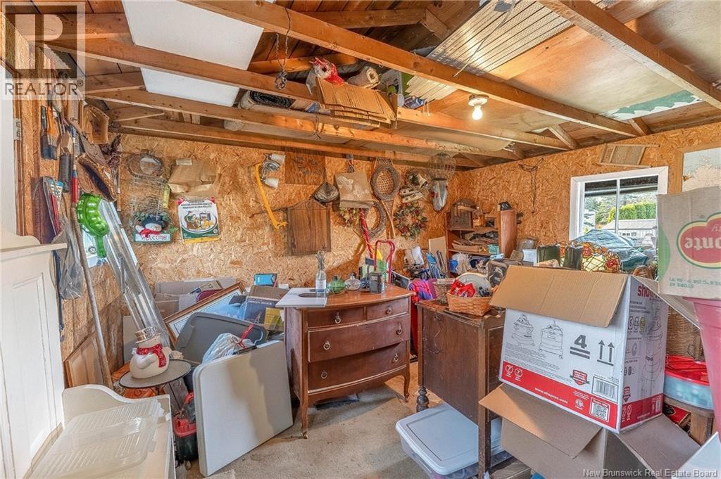 5 Pinewood Street Property Photo 47