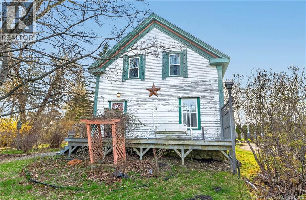 5 Pinewood Street Property Photo 50