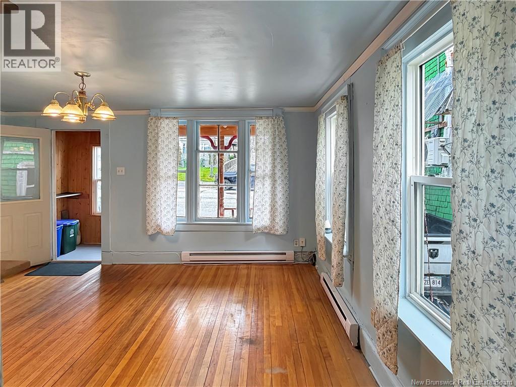 256 Guilford Street Property Photo 5