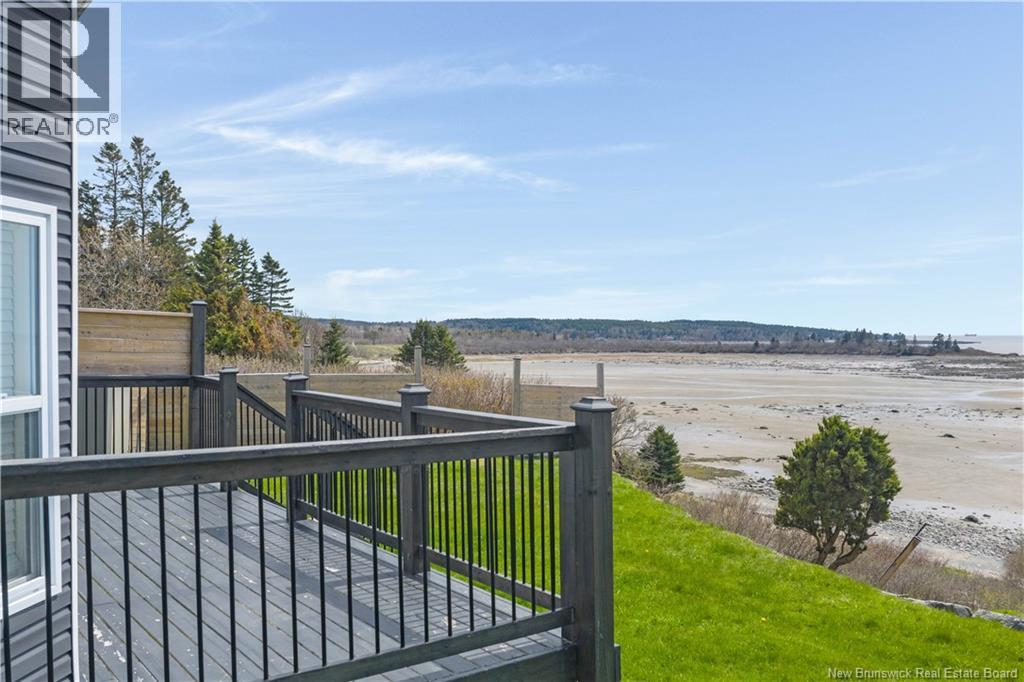 1232 Red Head Property Photo 33