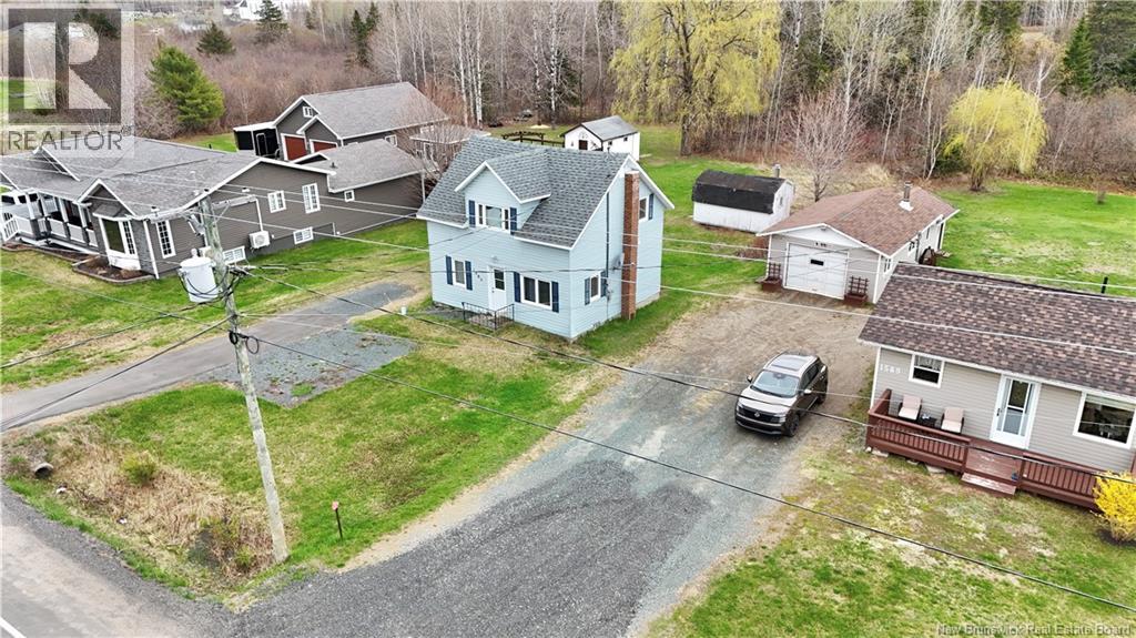 1585 Robertville Property Photo 4