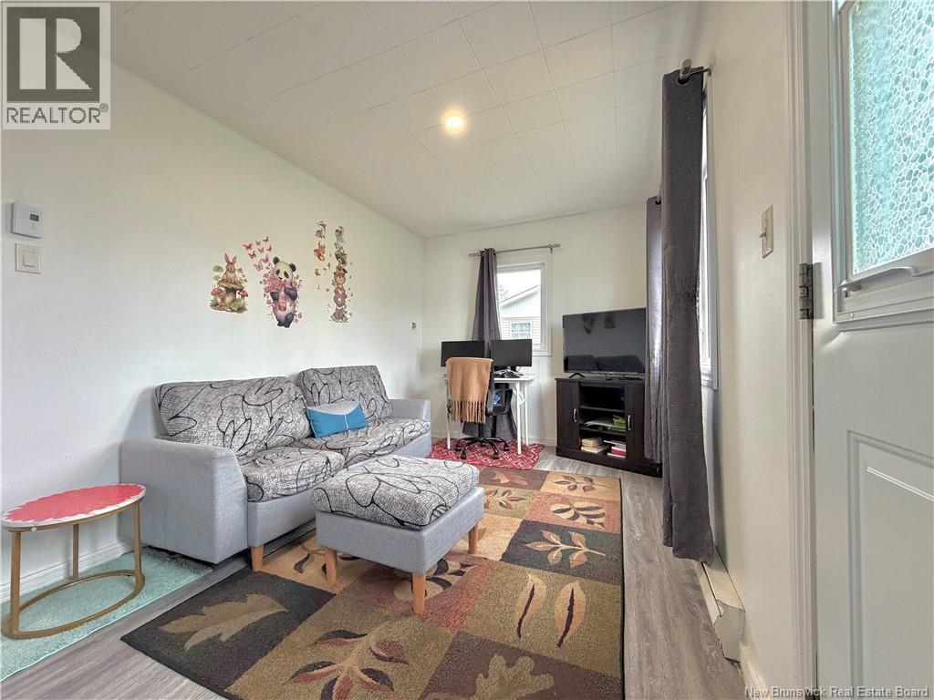 1585 Robertville Property Photo 10