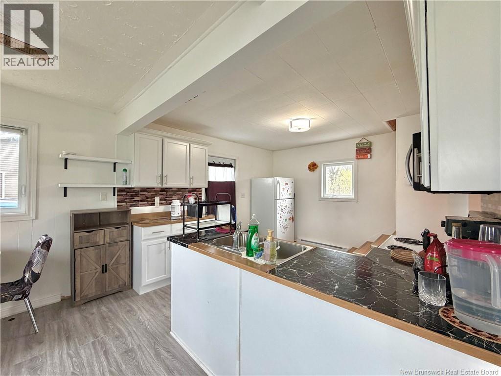 1585 Robertville Property Photo 11