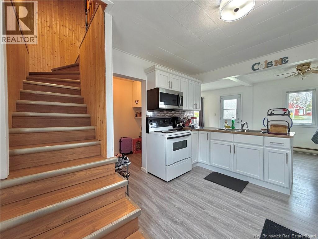 1585 Robertville Property Photo 17