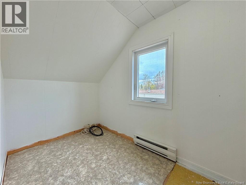 1585 Robertville Property Photo 22