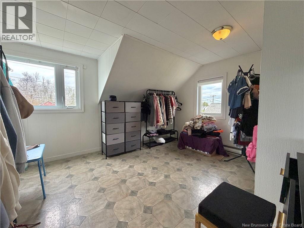 1585 Robertville Property Photo 24