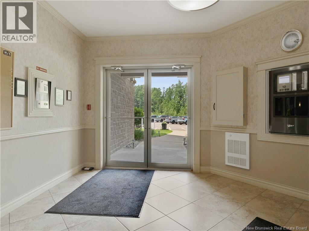 65 Diamond Head Unit# 112 Property Photo 4
