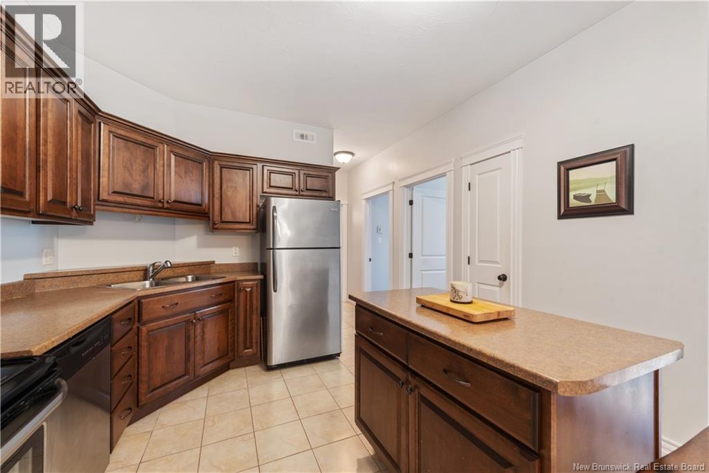 65 Diamond Head Unit# 112 Property Photo 9