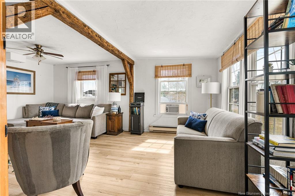 18 Pelican Avenue Property Photo 14