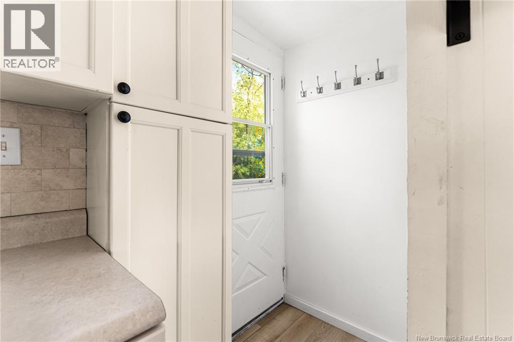 18 Pelican Avenue Property Photo 27