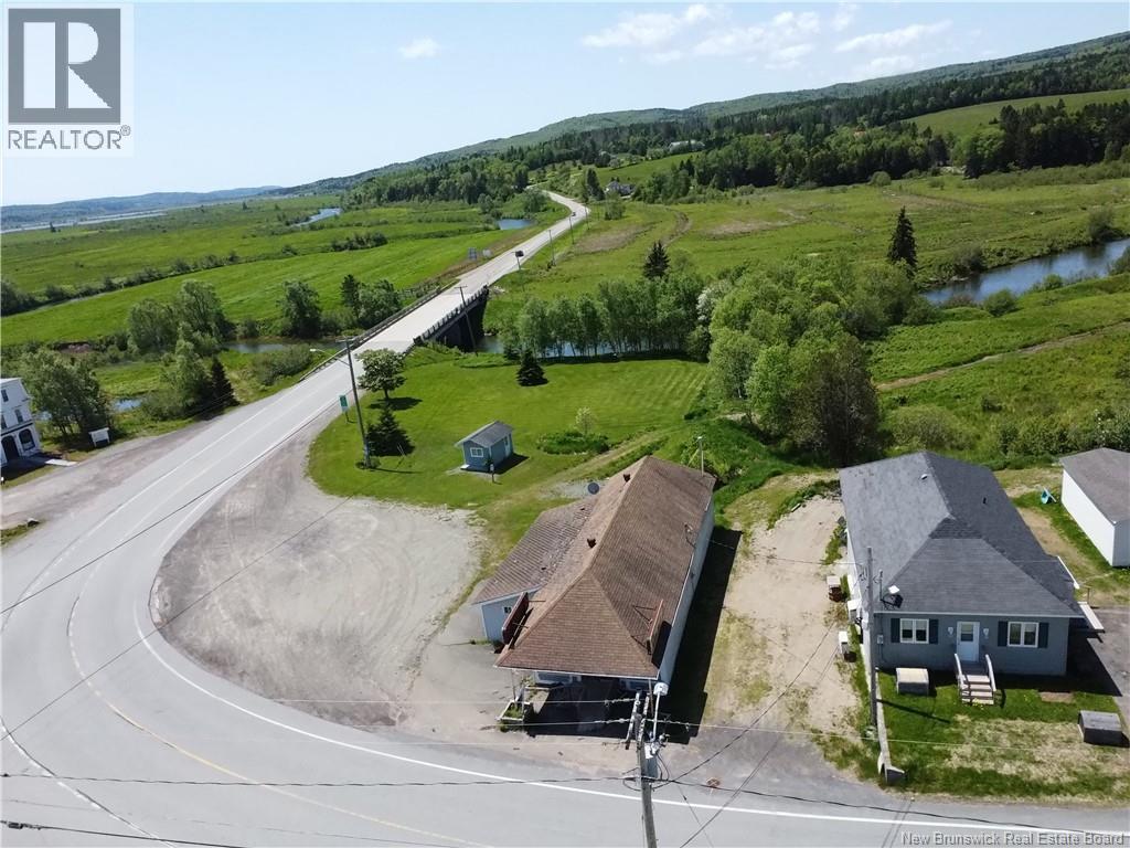 5964 King Property Photo 2