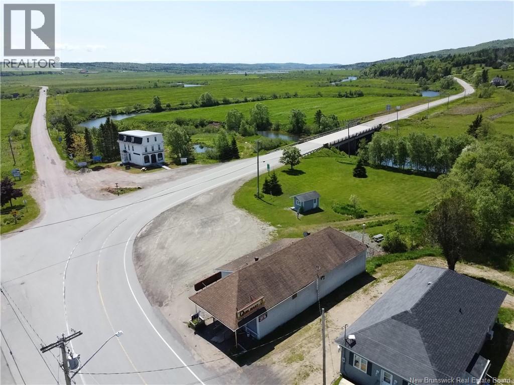 5964 King Property Photo 3
