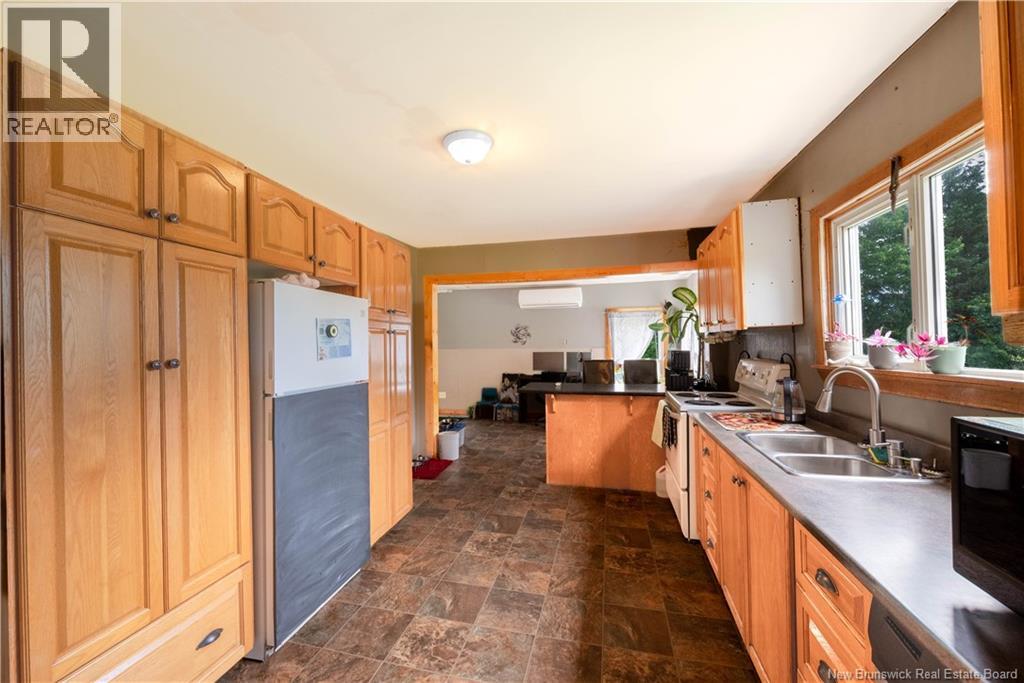 9554 490 Route Property Photo 2