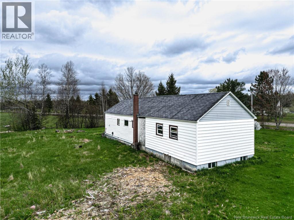 9554 490 Route Property Photo 22