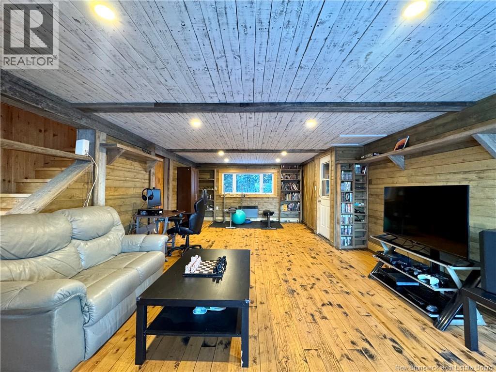 5502 Centrale Street Property Photo 6