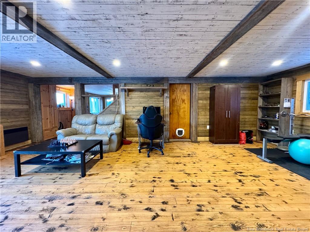 5502 Centrale Street Property Photo 7