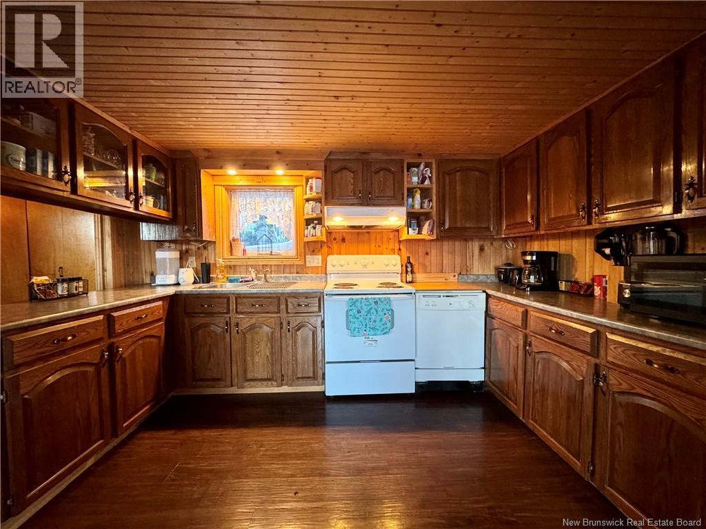 5502 Centrale Street Property Photo 14