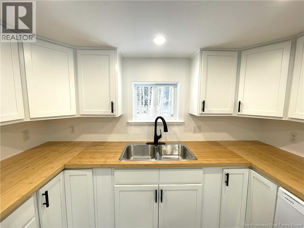 39 L Harkness Road Property Photo 11