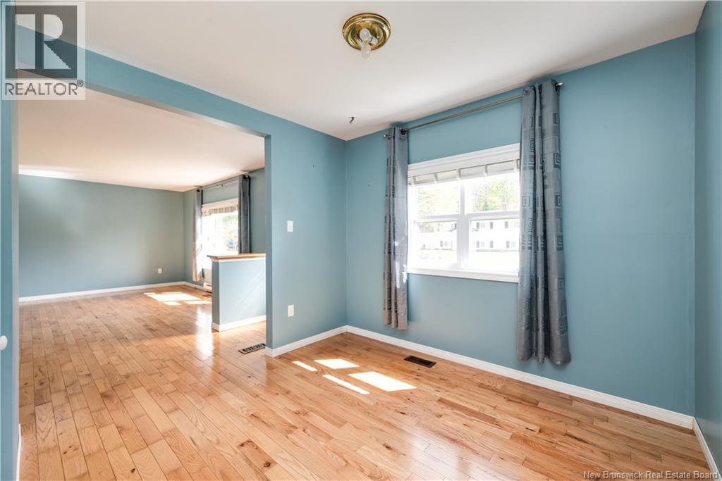 295 Buckingham Avenue Property Photo 11