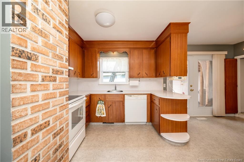 295 Buckingham Avenue Property Photo 23