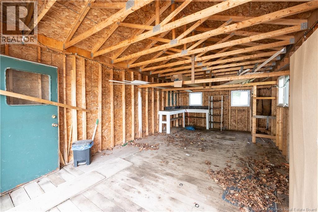 295 Buckingham Avenue Property Photo 41