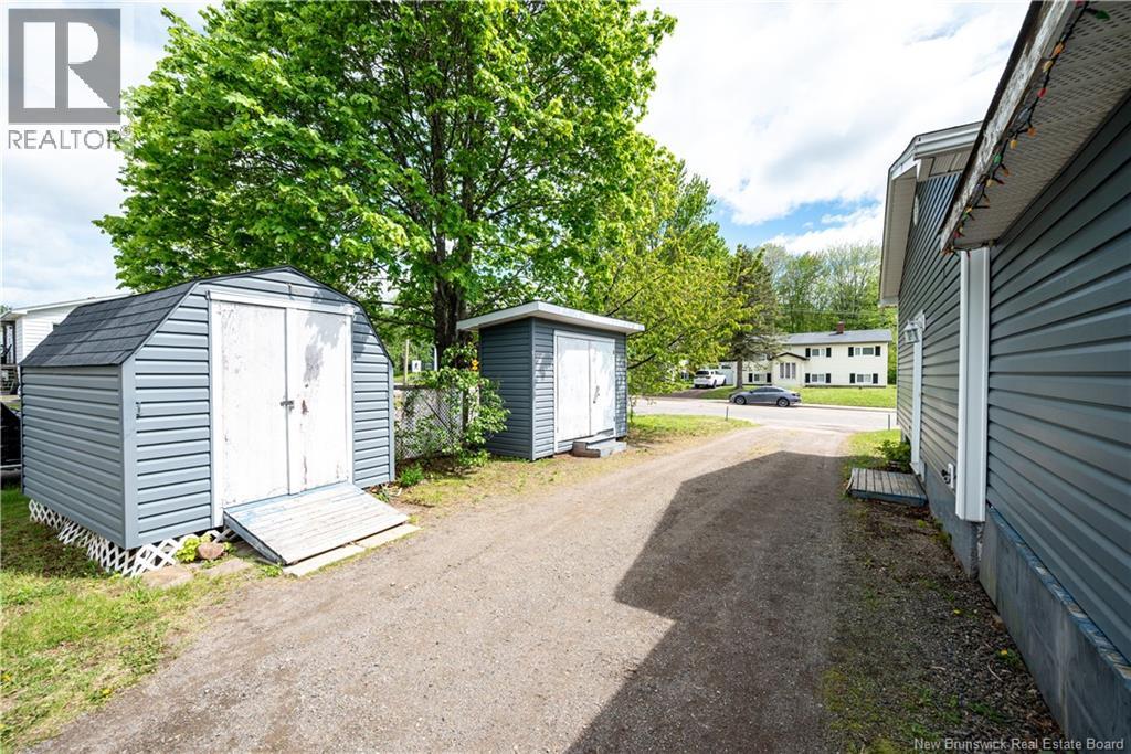 295 Buckingham Avenue Property Photo 47