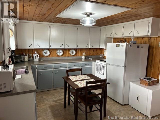 3752 Cape Road Property Photo 11