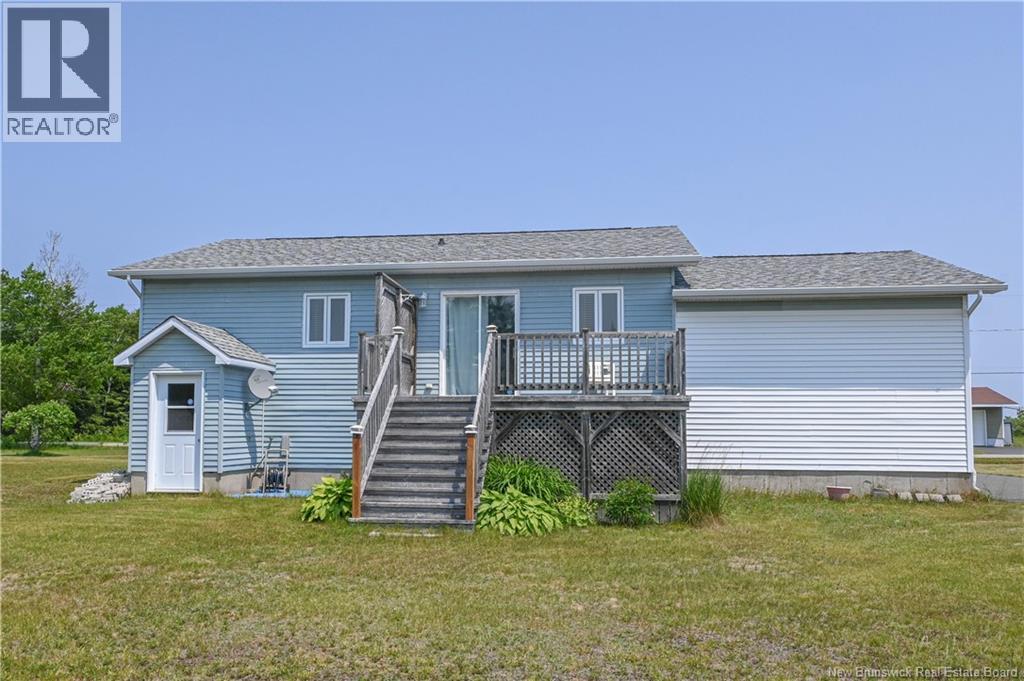 33 De La Baie Street Property Photo 5