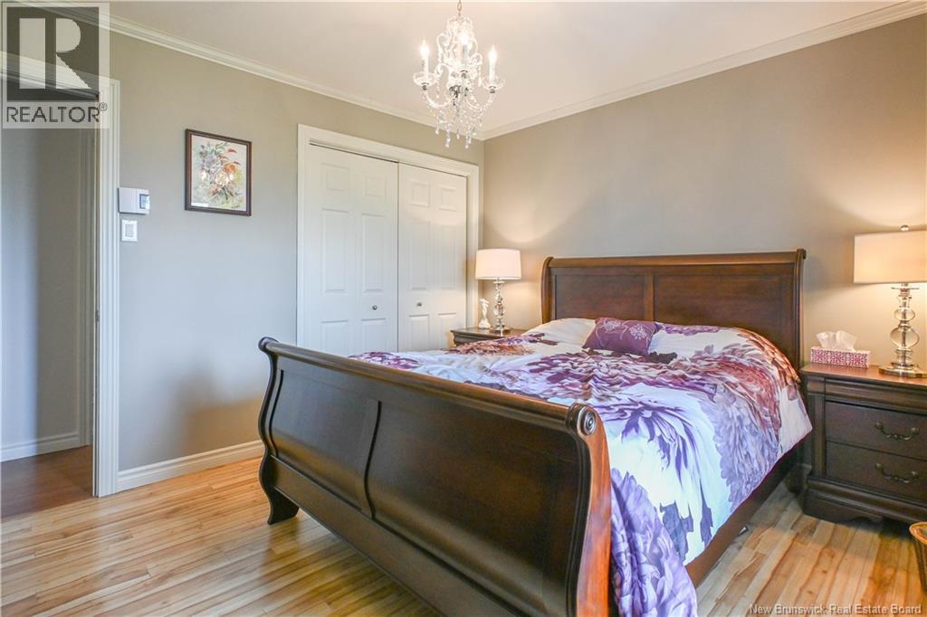 33 De La Baie Street Property Photo 22