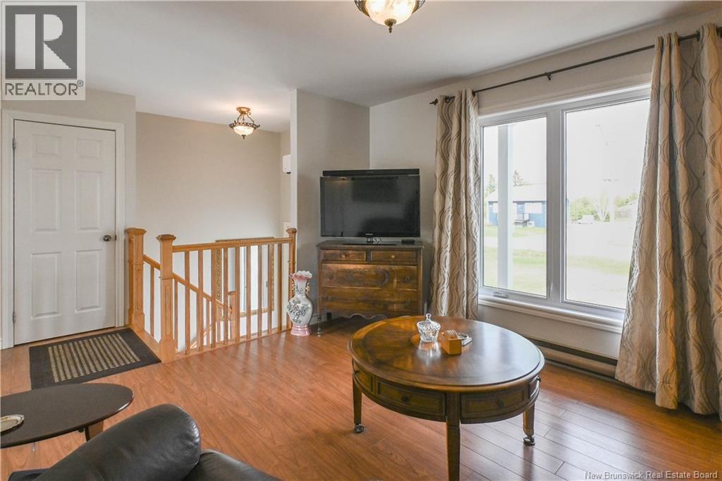 33 De La Baie Street Property Photo 26