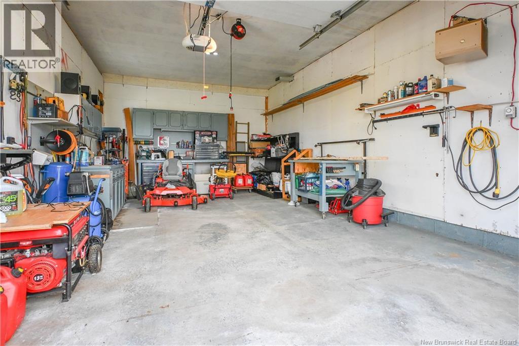 33 De La Baie Street Property Photo 36