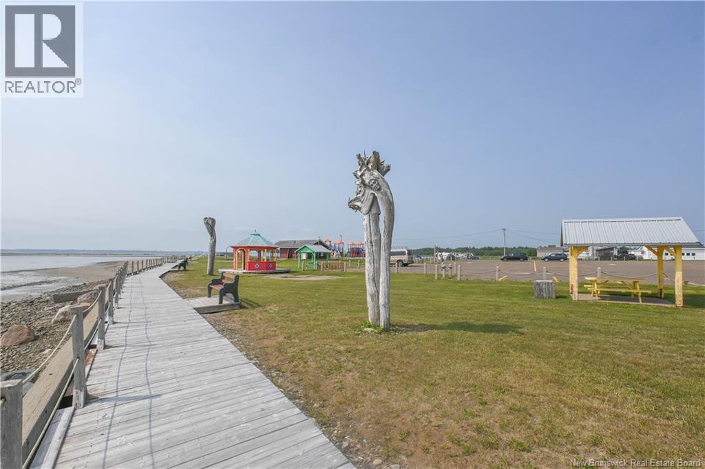 33 De La Baie Street Property Photo 38
