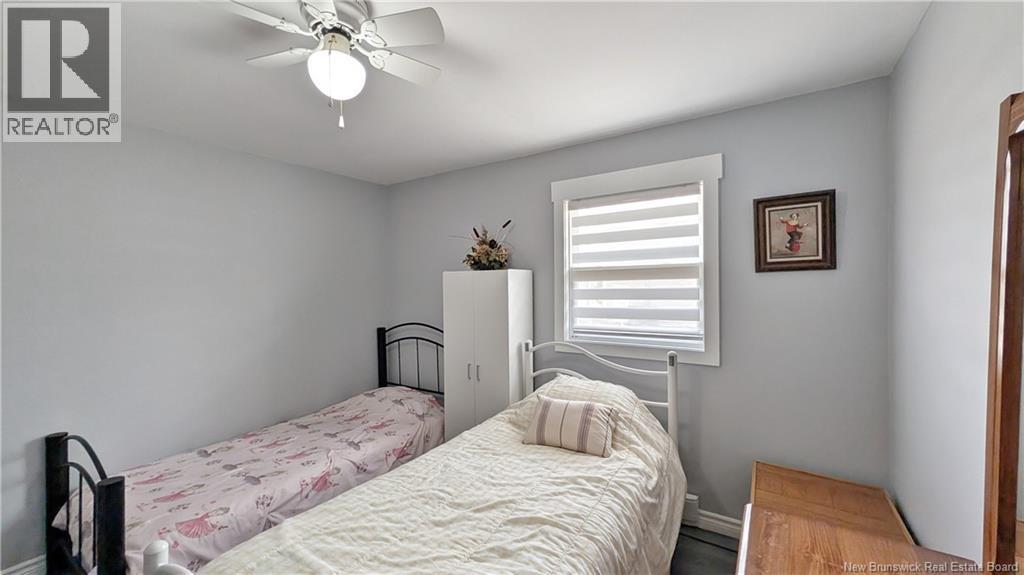 4041 Rue Foster Street Property Photo 5