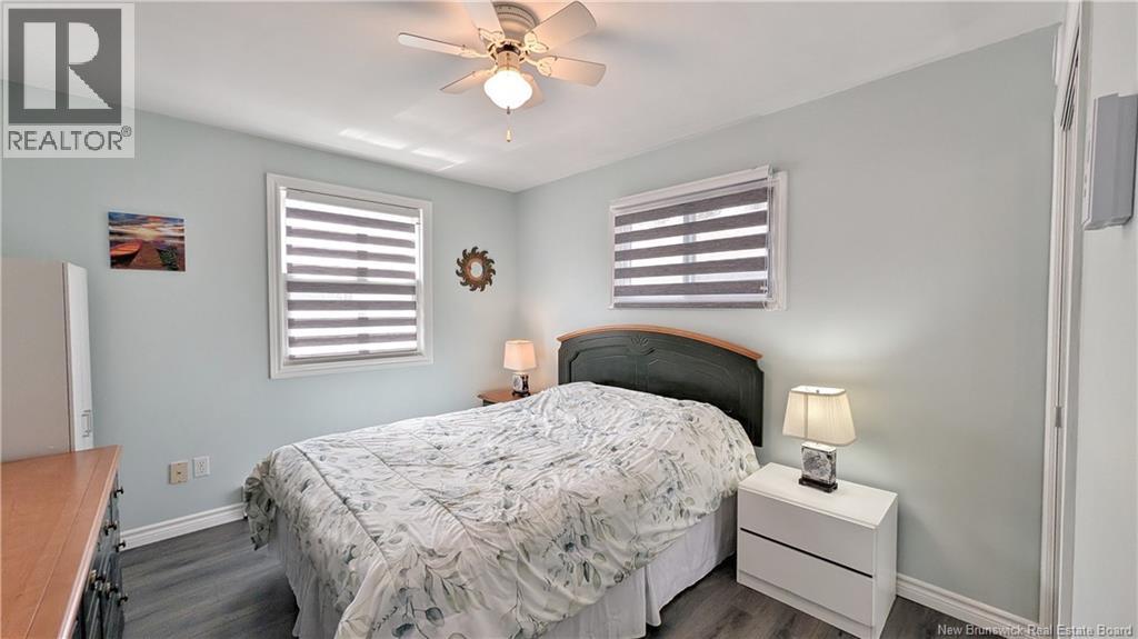 4041 Rue Foster Street Property Photo 8