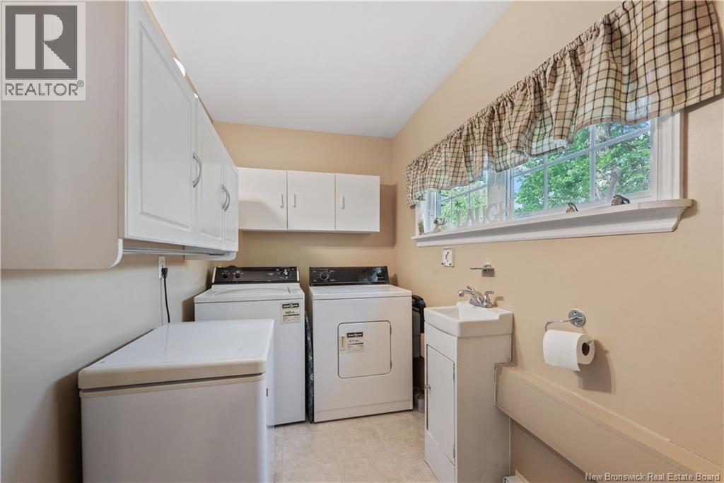 35 Winter Avenue Property Photo 12