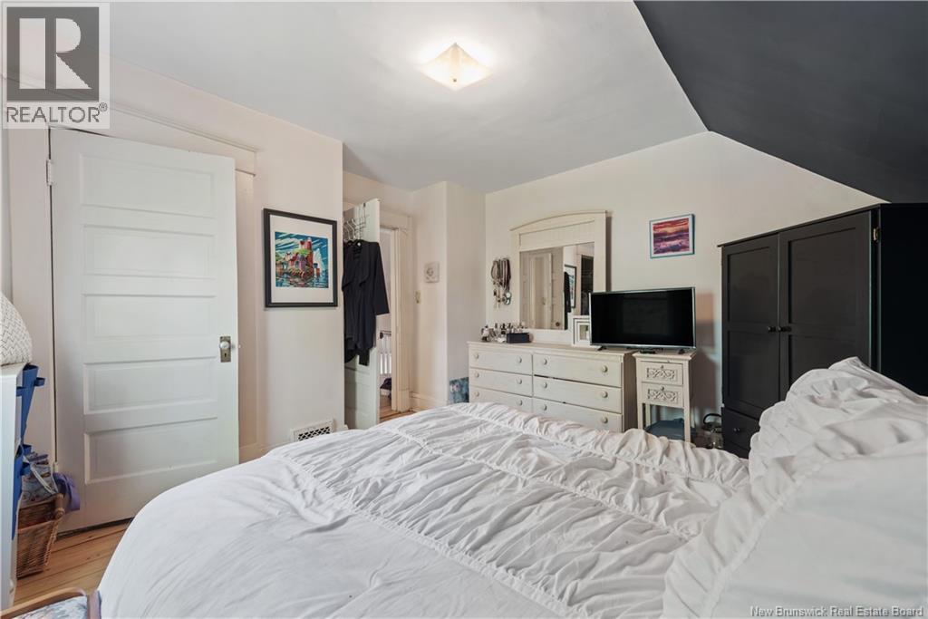 35 Winter Avenue Property Photo 15