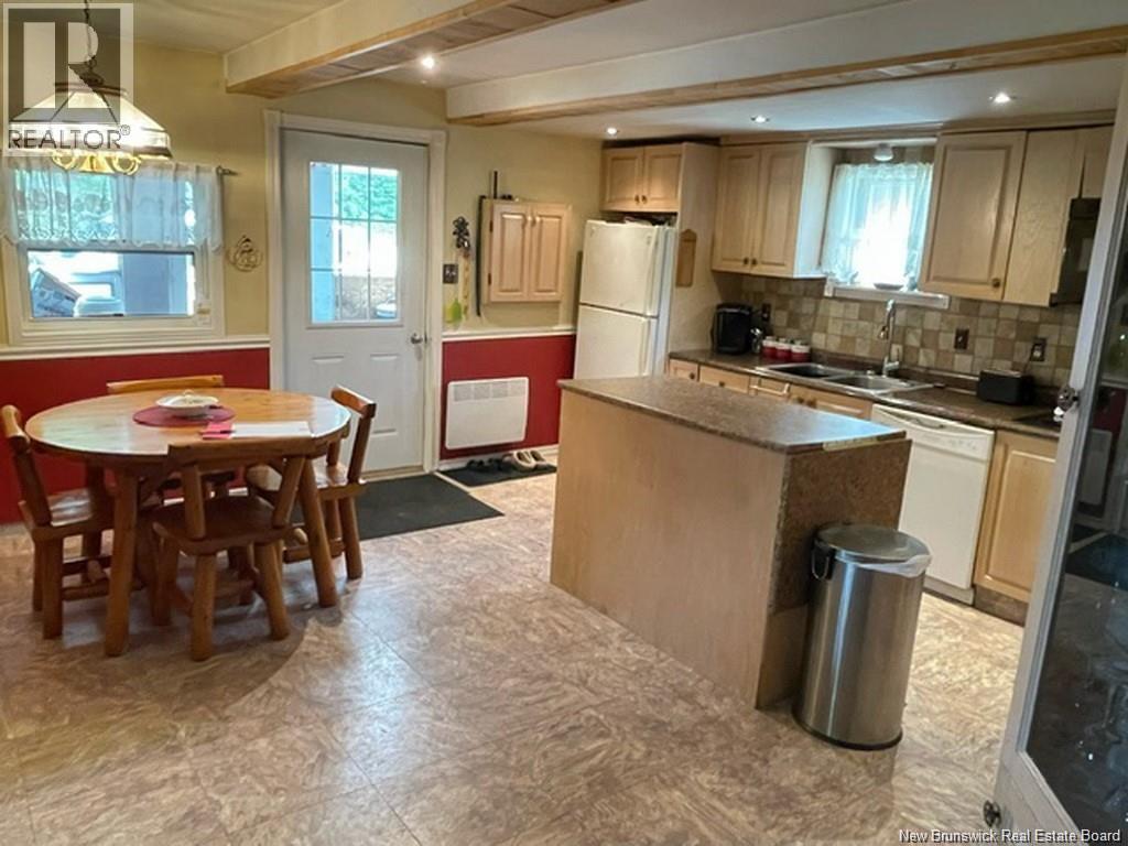 1466 Paradis Road Property Photo 11