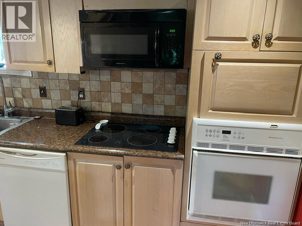 1466 Paradis Road Property Photo 13