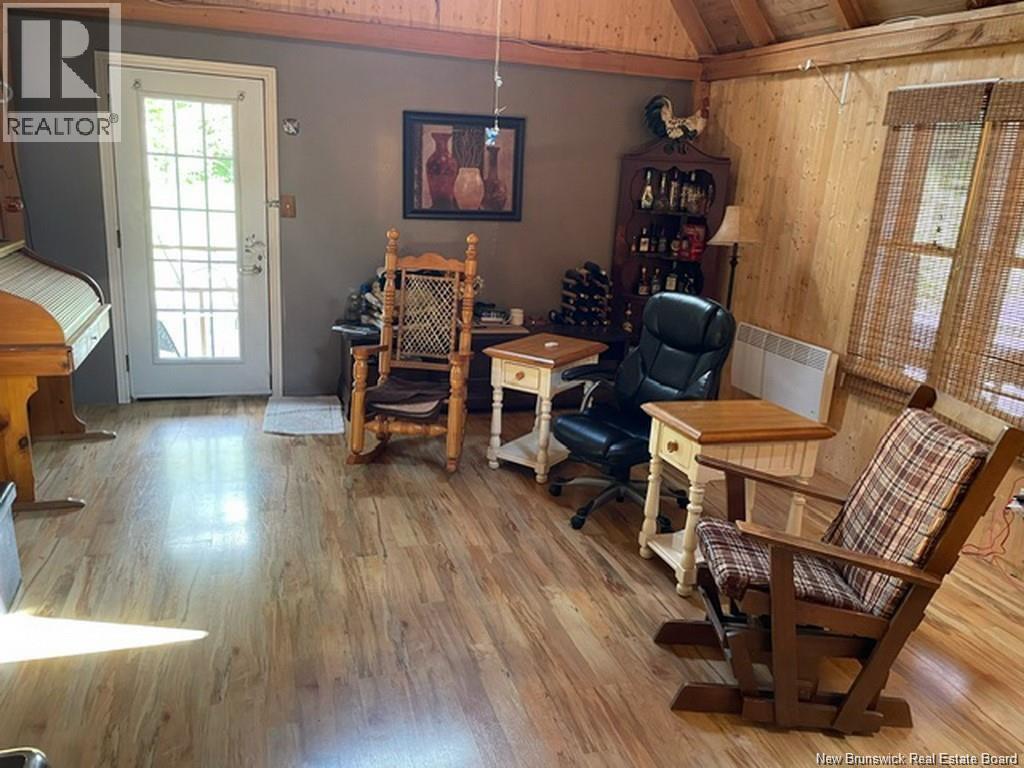 1466 Paradis Road Property Photo 18