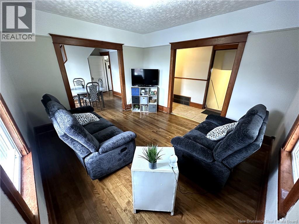 118-120 Pine Street Property Photo 5
