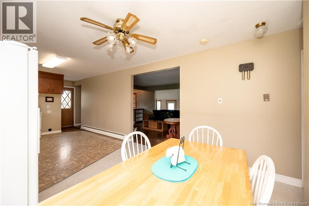 5712 King Street Property Photo 13