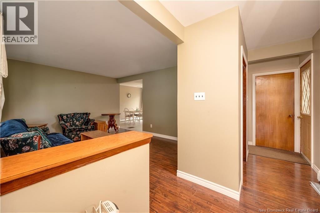5712 King Street Property Photo 24