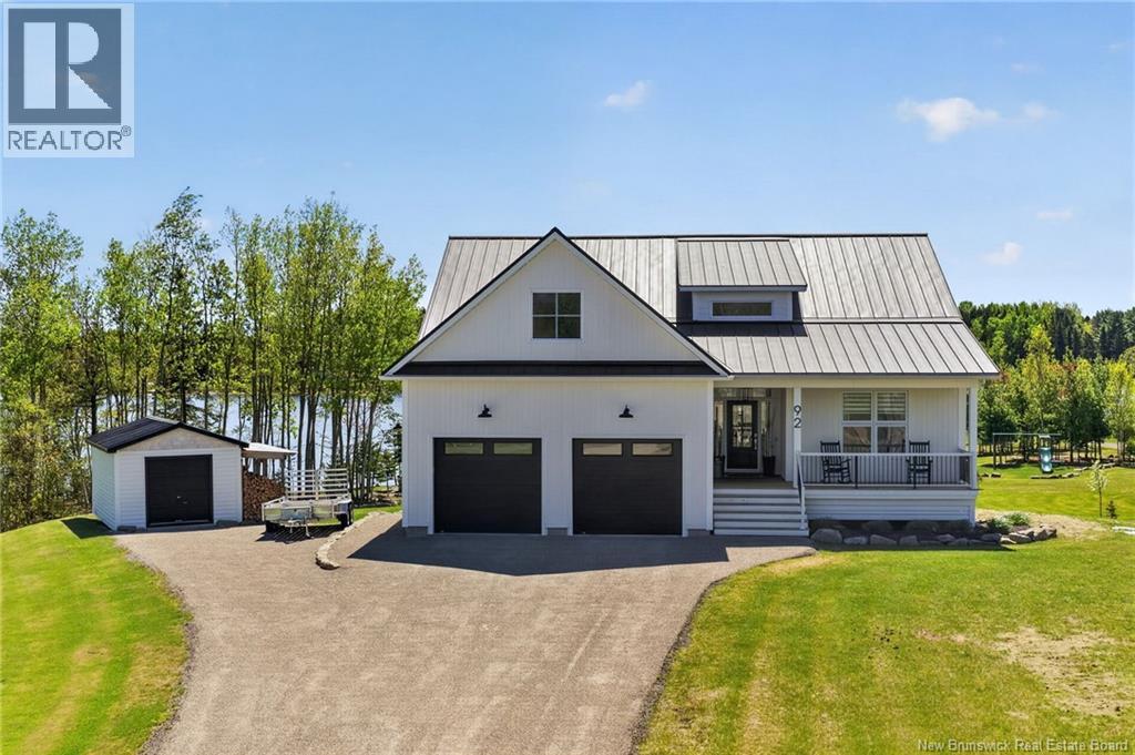 92 Waterfront Property Photo 4