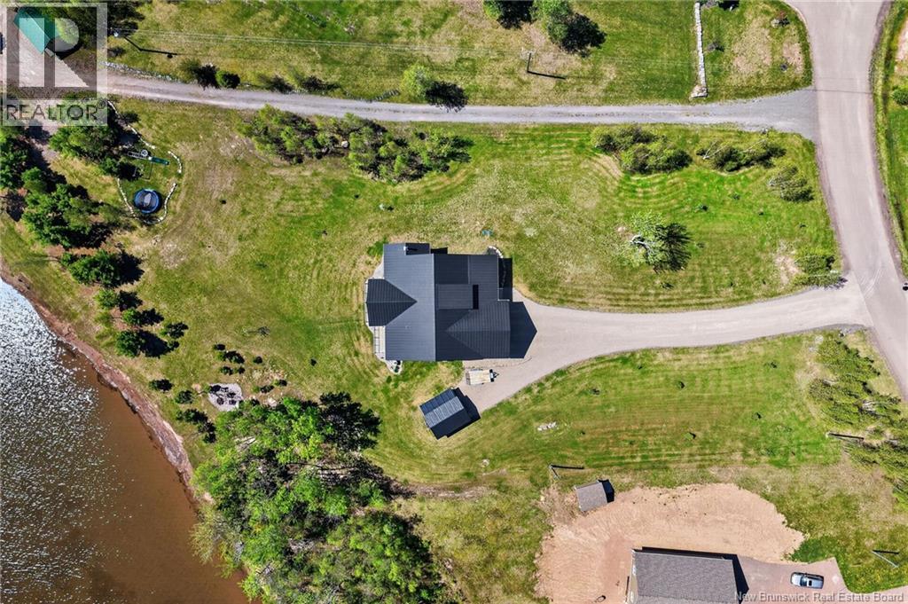92 Waterfront Property Photo 9