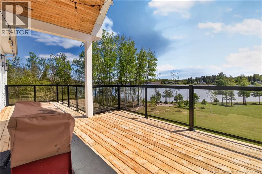 92 Waterfront Property Photo 32
