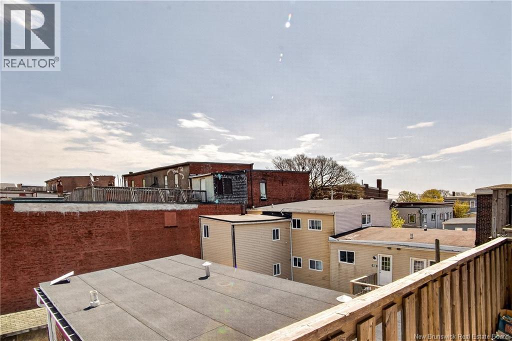 136 Charlotte Street Property Photo 12