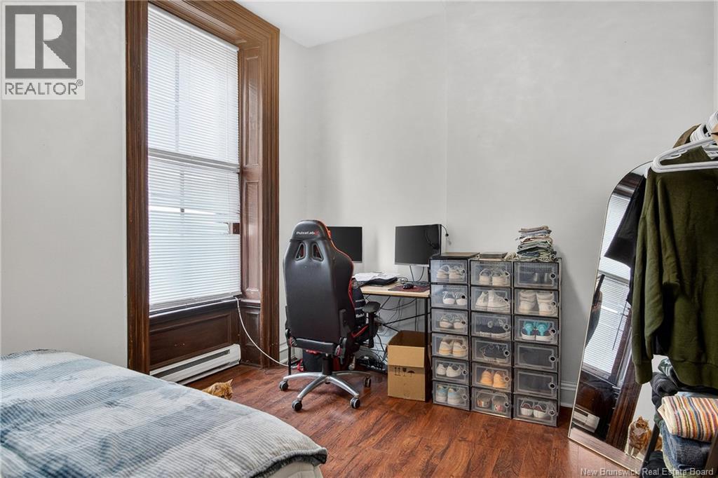 136 Charlotte Street Property Photo 23