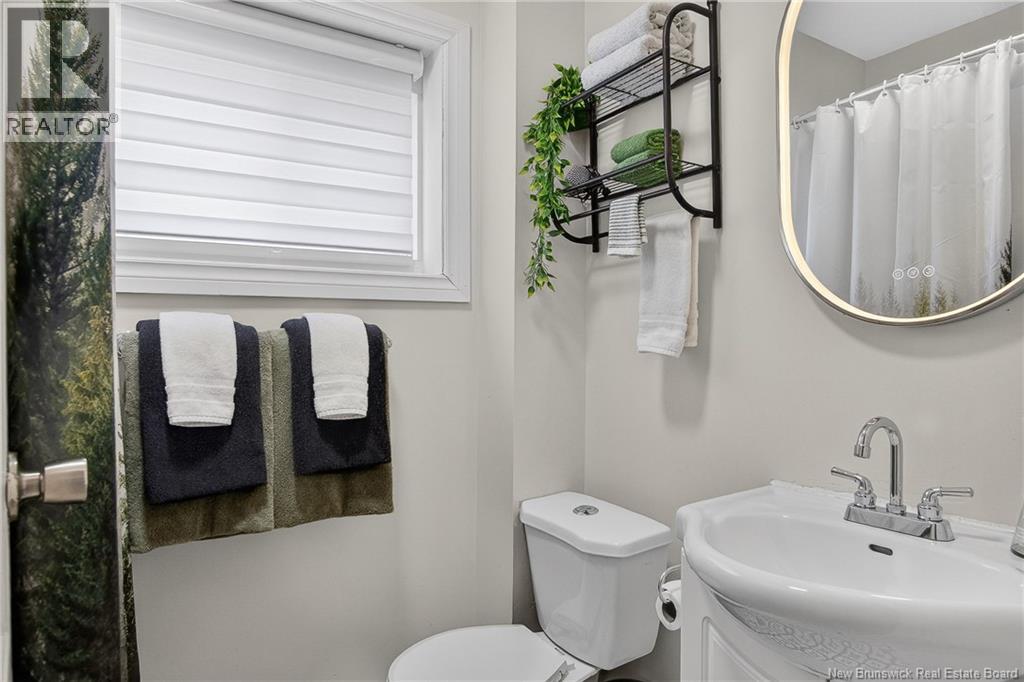 136 Charlotte Street Property Photo 38