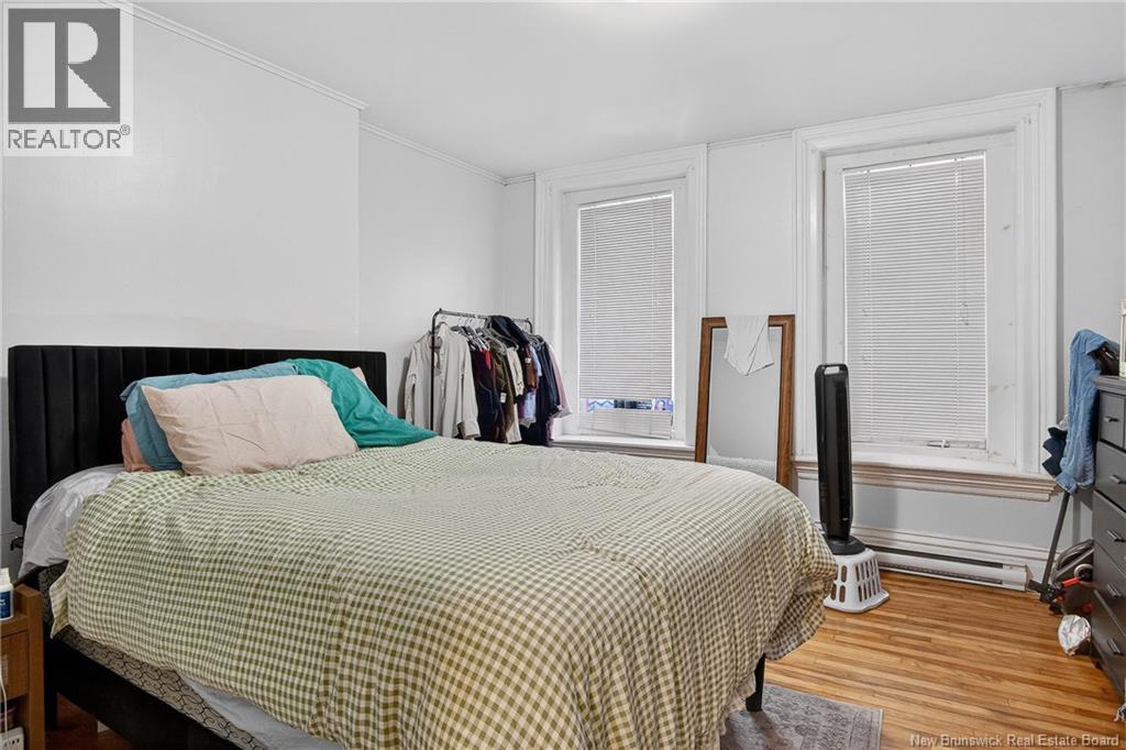 136 Charlotte Street Property Photo 43
