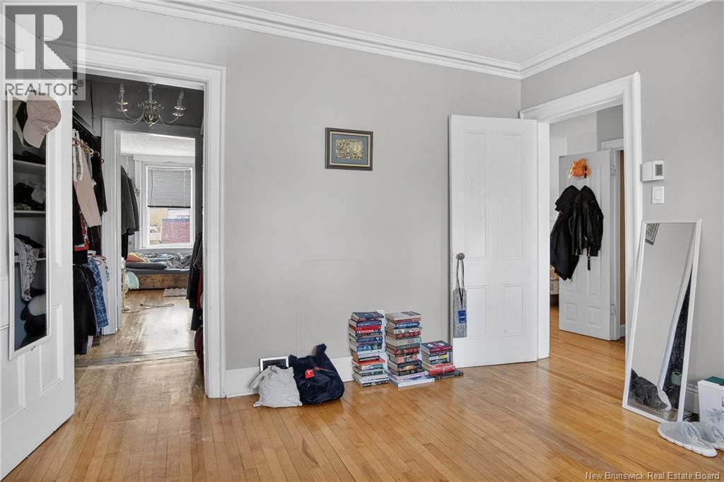 136 Charlotte Street Property Photo 47
